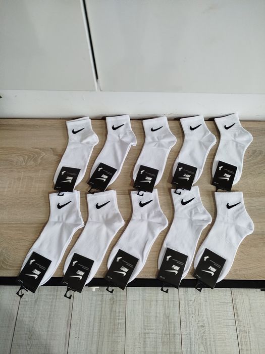 10 perechi de șosete Nike albe unisex mărime universală