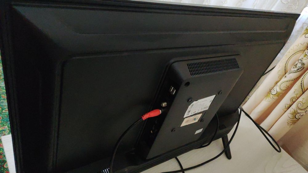 Televizor smart Artel