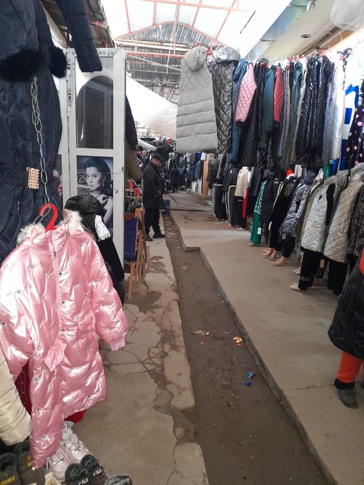 Докон сотилади еркургон бозорида размери 3×3