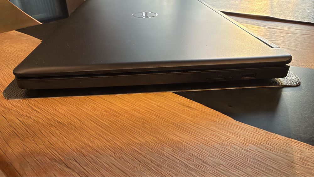 Dell Latitude E5550