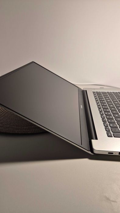 Matebook D15-  10/10