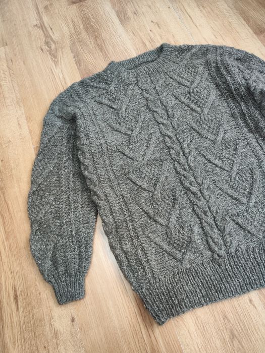 Pulover gros din lână hand made mărimea M