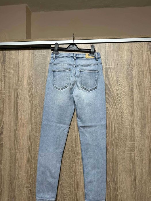 Лот дамски-момичешки дънки