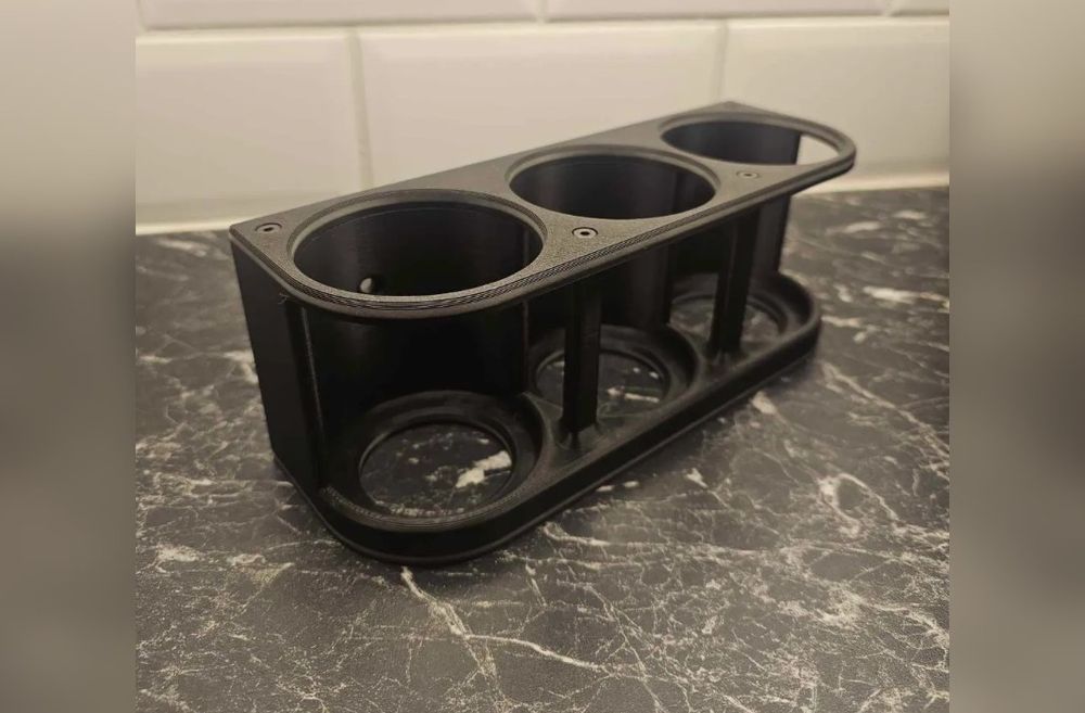 Предлагам услуги с 3д принтиране и консумативи за 3д принтери