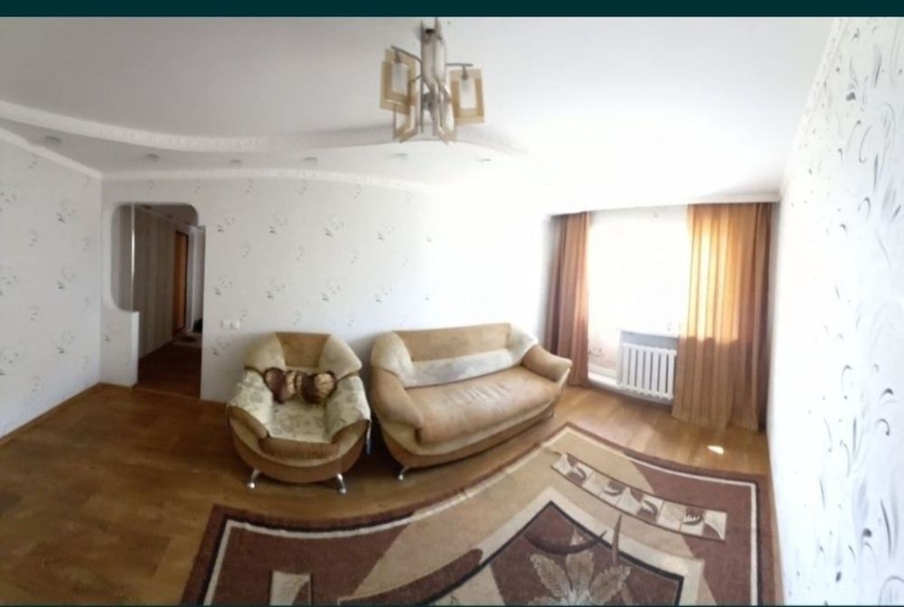 Продам 2 ком кв , центр, хозяин.