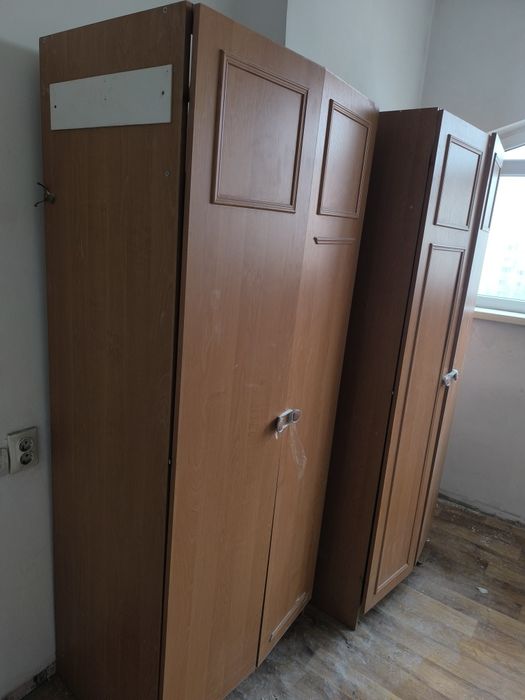 Отдам бесплатно шкафы