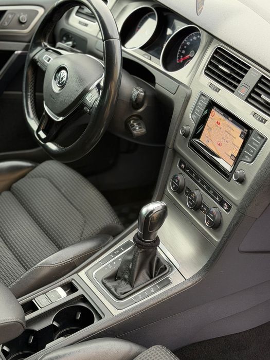 Golf 7 / cutie automata / parcheaza singur