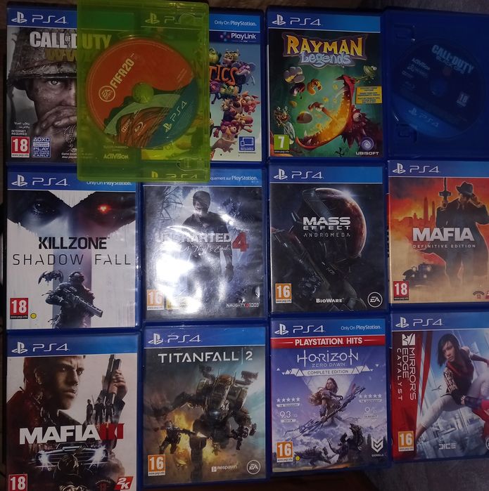 Ps4 slim 2 controlere și 13 jocuri