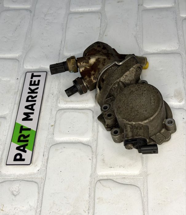 Помпа високо налягане AUDI 3.0TFSI 07L026J 06E103535A