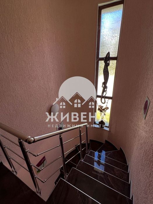 Продава се Къща в с. Оброчище, Област Добрич - 250 кв.м за 1400 €/кв.м - Снимка #6