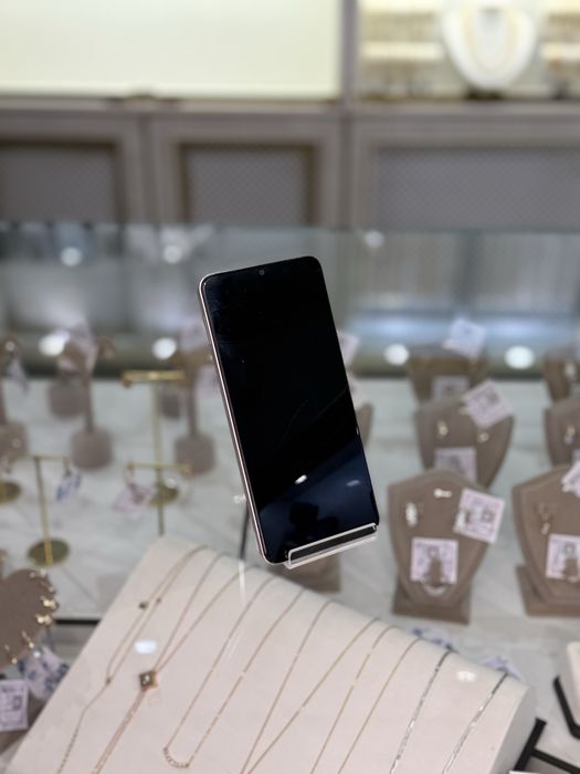 VIVO Y04 256GB.