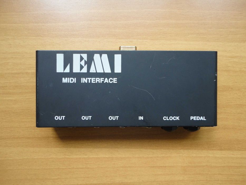 Interfata midi LEMI 3 out si 1 in & Clock & Pedal