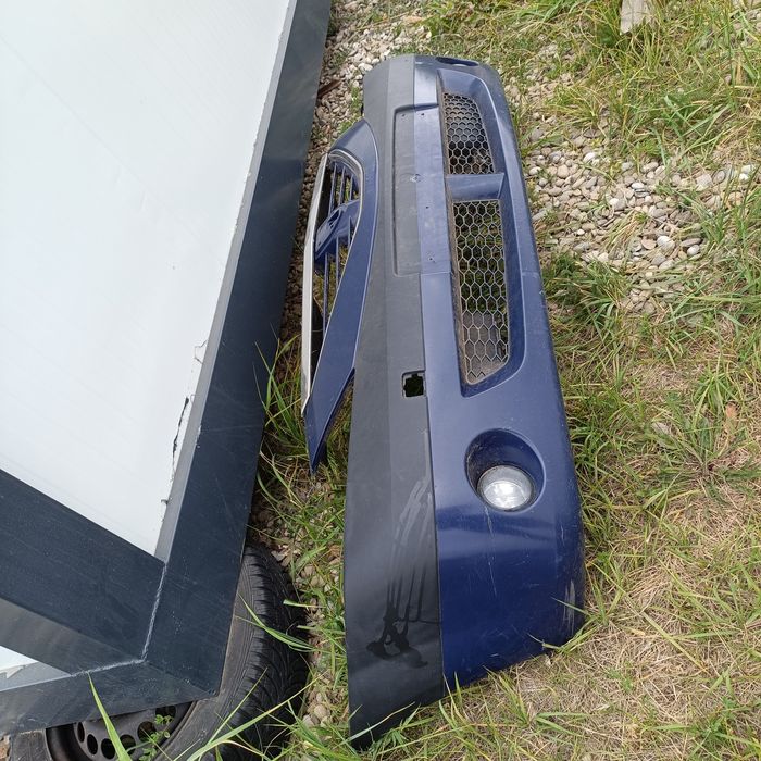 Bara fata dacia logan