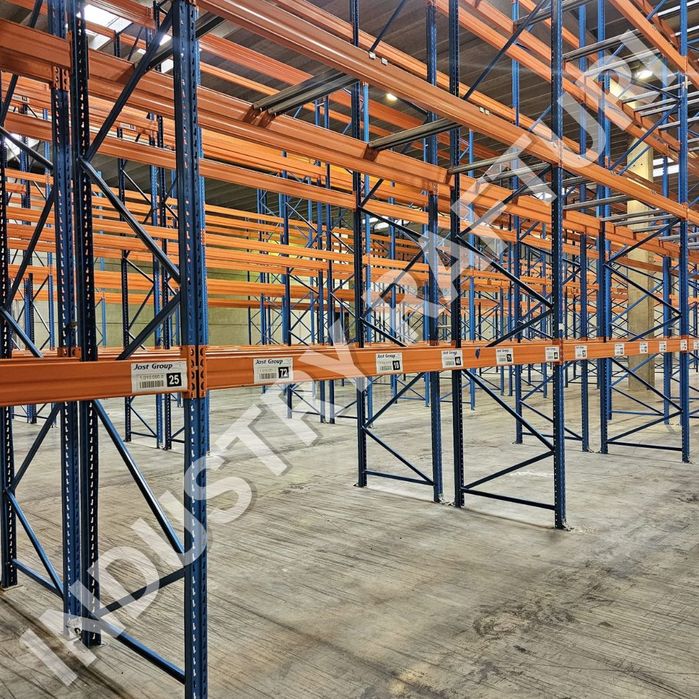 Rafturi metalice industriale second-hand