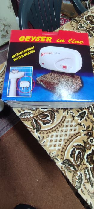 Vând instant apă caldă geyser in line