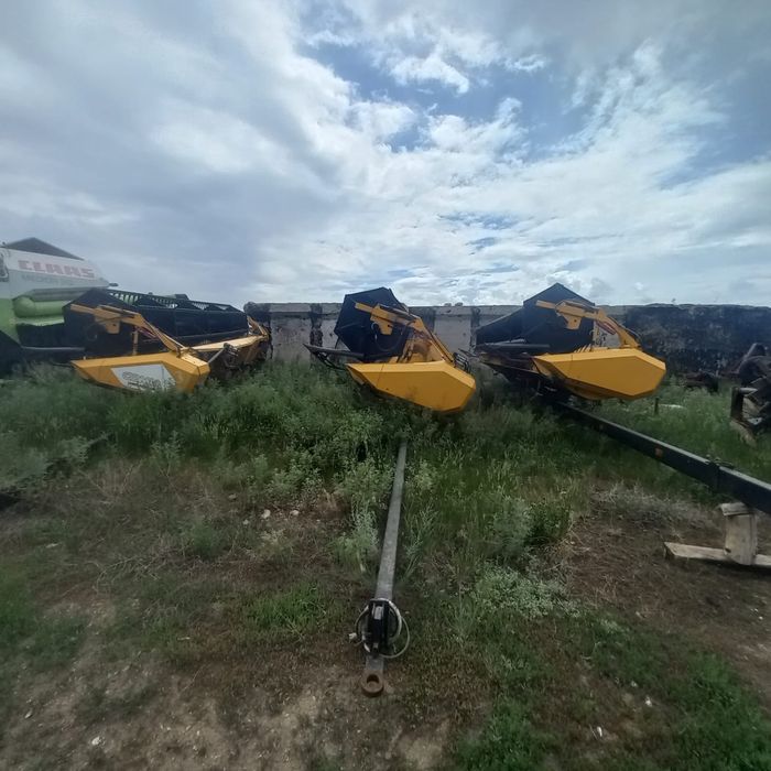 Продам комбайн SAMPO C12