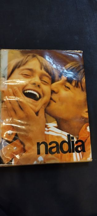 Carte Nadia Comăneci