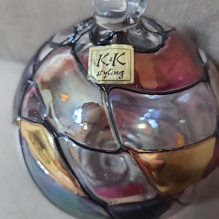 Set decorativ pictat manual, marca K&K Styling Amsterdam.
Conține 6 pa