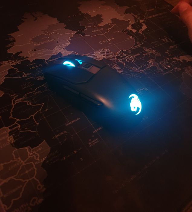 Mouse Roccat kain 200 aimo wireless