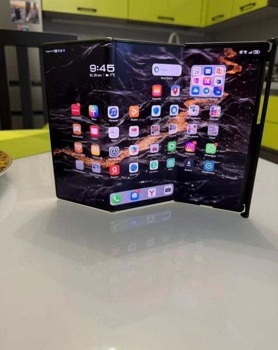 HUAWEI Mate XT Ultimate 16GB/1TB