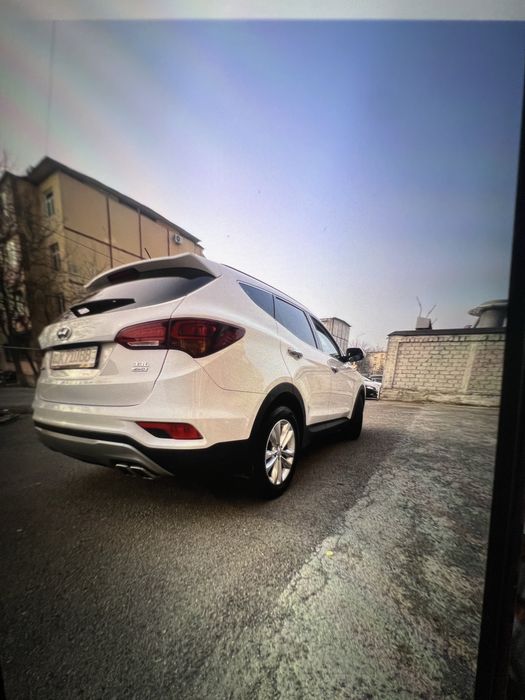 Huyundiay santafe srochni sotladi