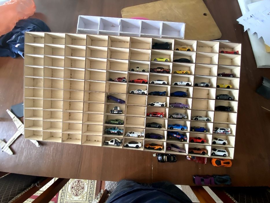 полка для машинок