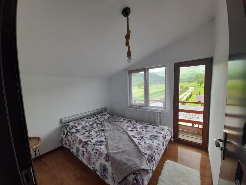 Vand cabana , casa de vacanta