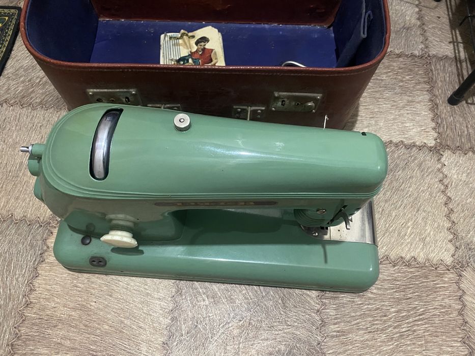 Швейная машинка. Продажа
