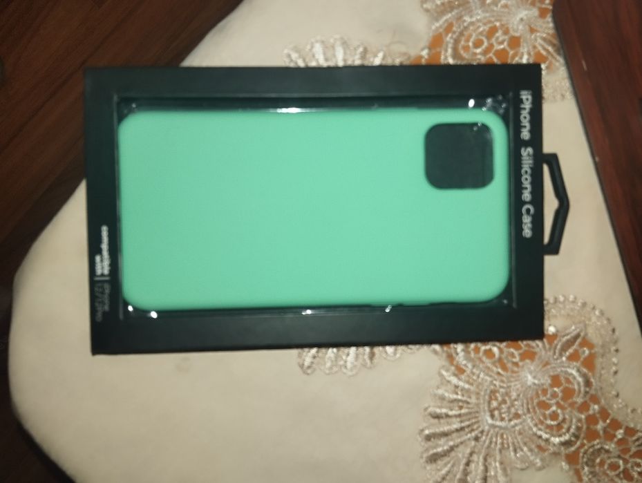 Huse originale cauciucate de iPhone