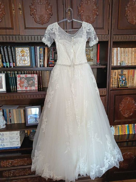 Rochie de mireasa cu dantela - marimea 36