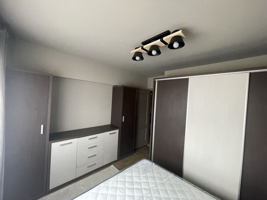 Vand apartament 2 camere, decomandat, 60mp (balcon inclus), bloc 1983