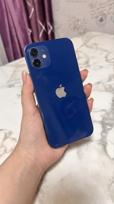 Продам Айфон 12 в отл состоянии