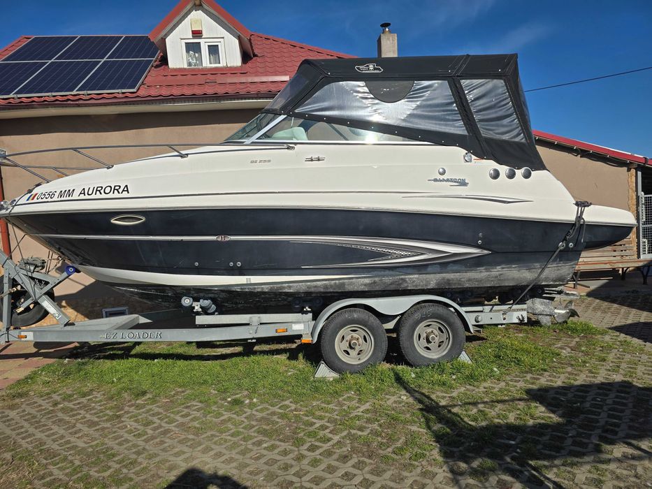 Salupa Glastron GS259