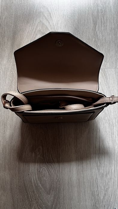 Женски чанти 15 лв