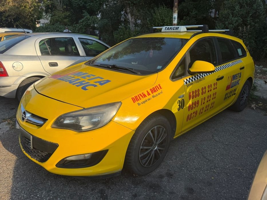 Opel Astra j sports tourer A16xer. На части.