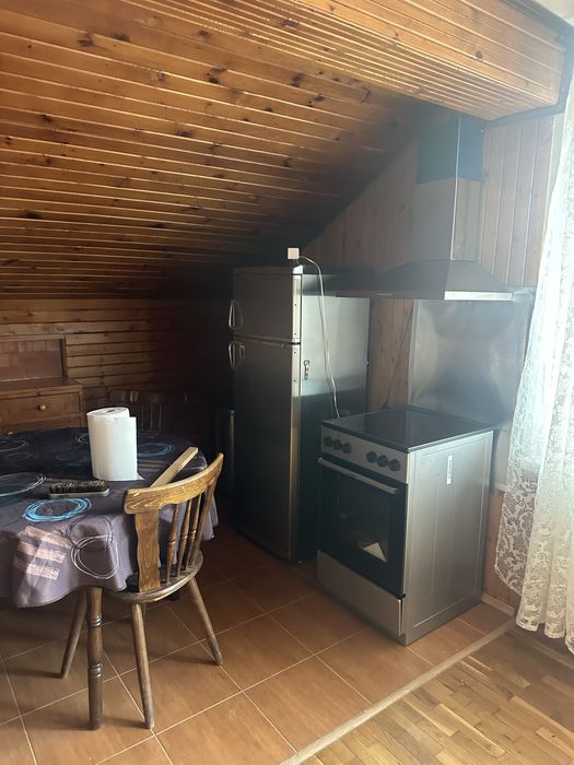 Етаж от къща под наем кв Волуяк частно лице