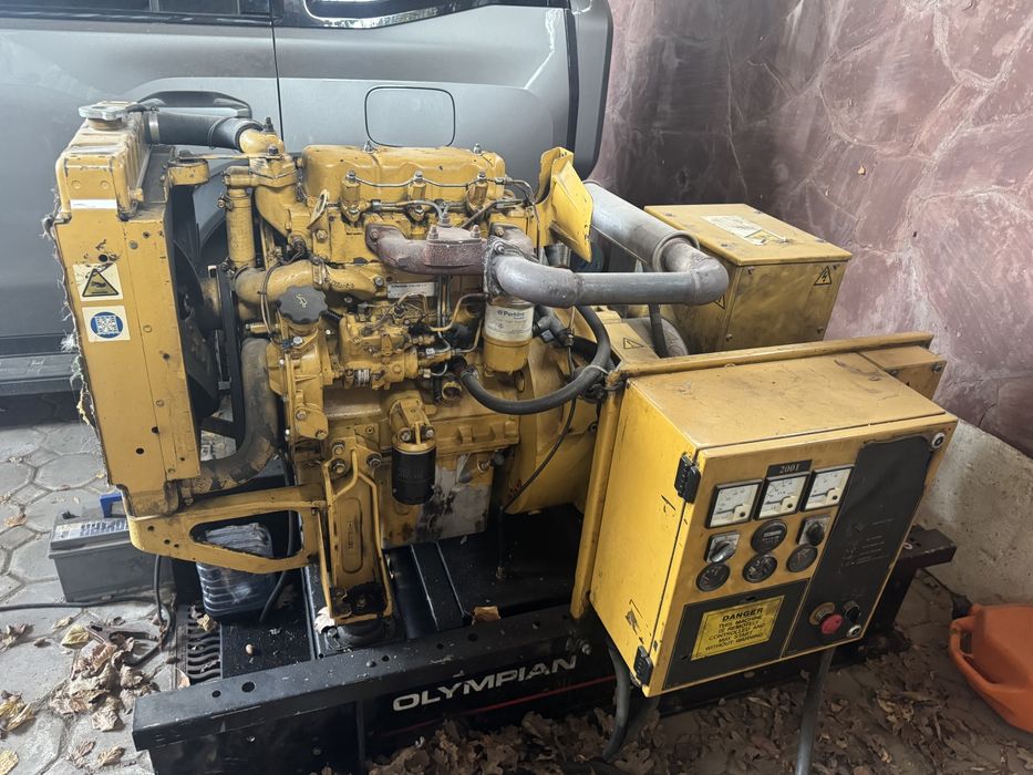 Дизельный генератор Caterpillar на 22кВт