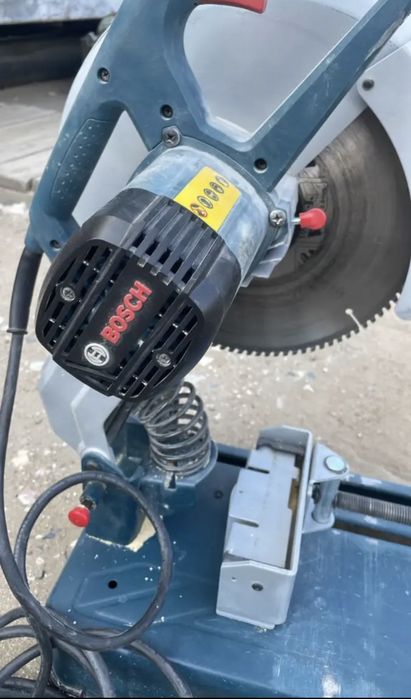 Пила торцовочная Bosch GCO 14-24 J 0601B37200