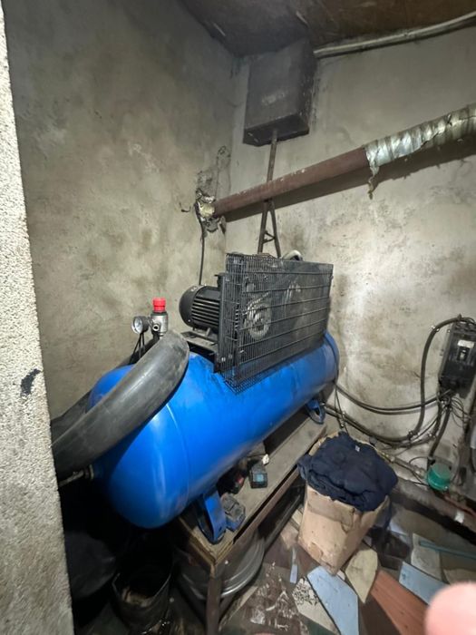 В продаже Автосервис!