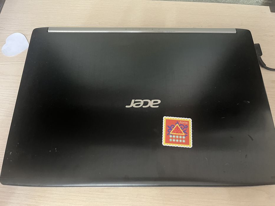 Ноутбук acer.