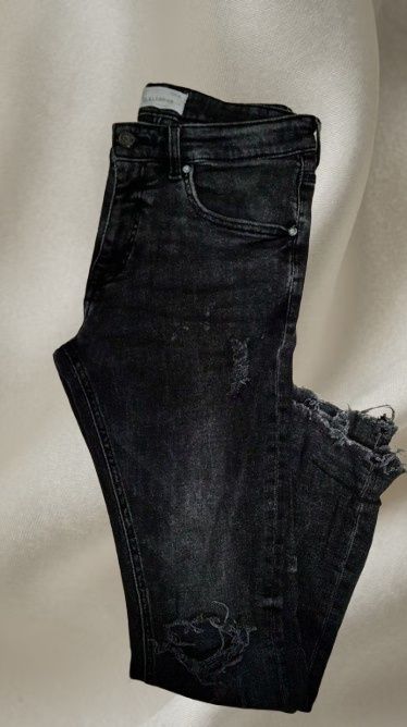 Blugi Pull&Bear – negri, ripped