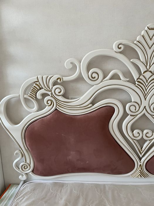 Детская кровать розовая