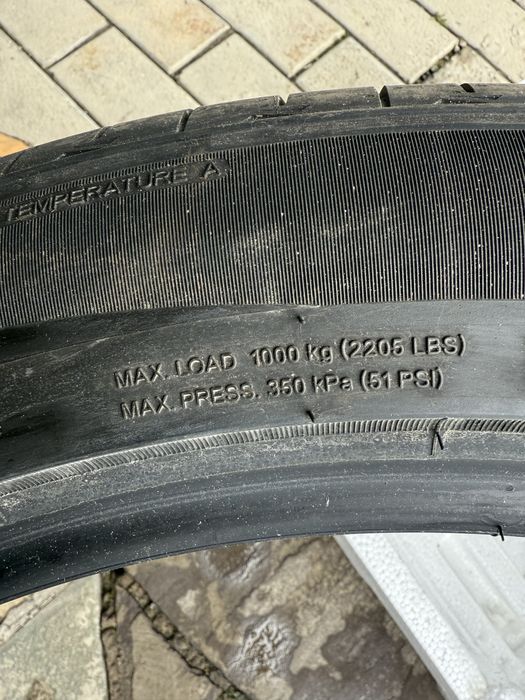 Продам диски оригинал с резиной