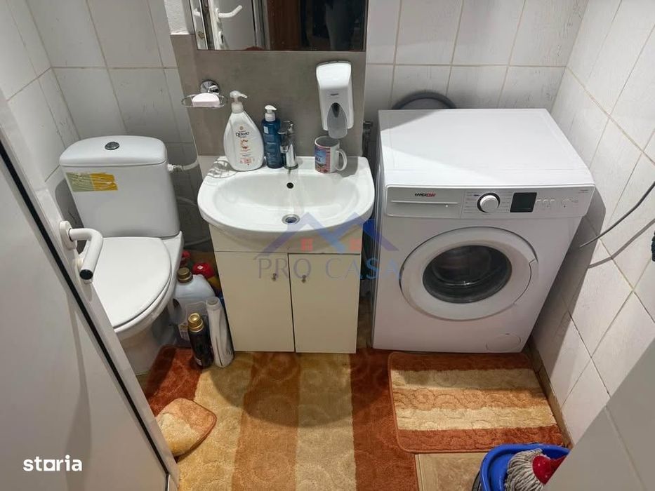 Apartament 4 camere, decomandat, Cetate, Mercur, 2 bai, 90 mp. cu balc
