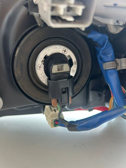 Фары land Cruiser 200  Араб