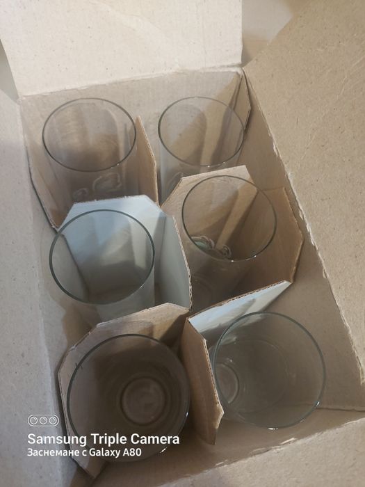 Стъклени фини коктейлни чаши