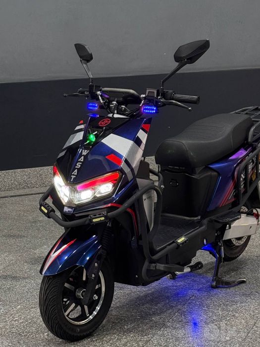 Elektro skuter 70km 70 tezli
