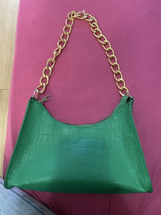 Продавам различни чанти