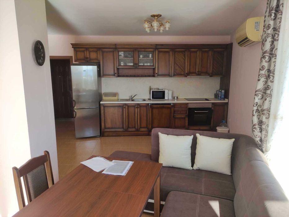Продава се Двустаен апартамент в Бяла - 139 кв.м за 770 €/кв.м - Снимка #3