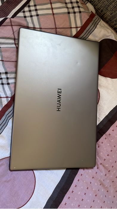 ноутбук Huawei matebook D15